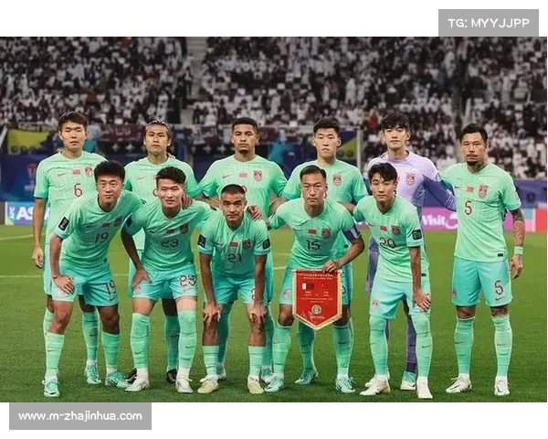国足抵达雅加达全力备战世预赛关键之战迎战劲敌决战在即 国足抵达雅加达全力备战世预赛关键之战迎战劲敌决战在即